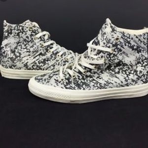 BRAND NEW RARE CONVERSE